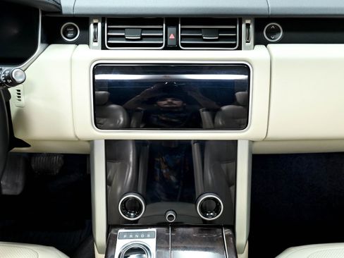 Used 2020 Land Rover Range Rover HSE AWD/4WD image 38