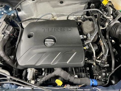 Used 2023 Buick Encore GX Preferred w/ Cold Weather Comfort Package AWD/4WD image 24