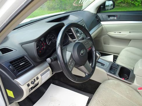 Used 2011 Subaru Legacy 2.5i Premium w/ All-Weather Pkg AWD/4WD image 14