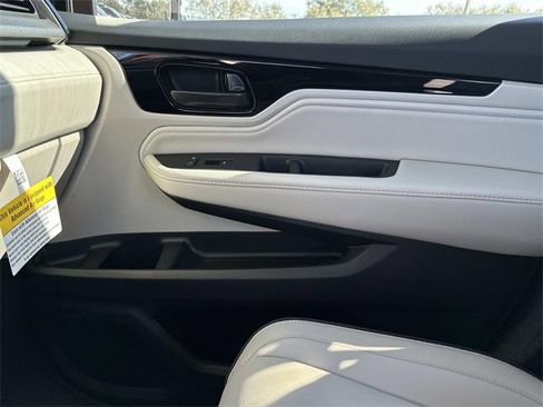 New 2026 Honda Odyssey Touring image 26