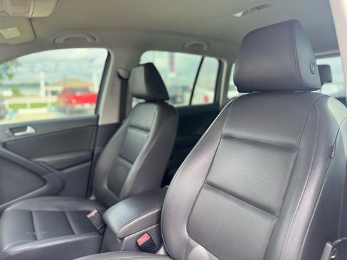 Used 2016 Volkswagen Tiguan S FWD image 34