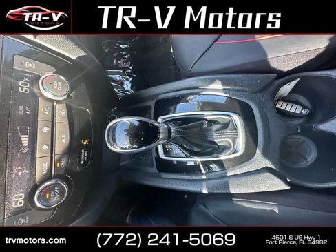 Used 2020 Nissan Rogue SV FWD image 23