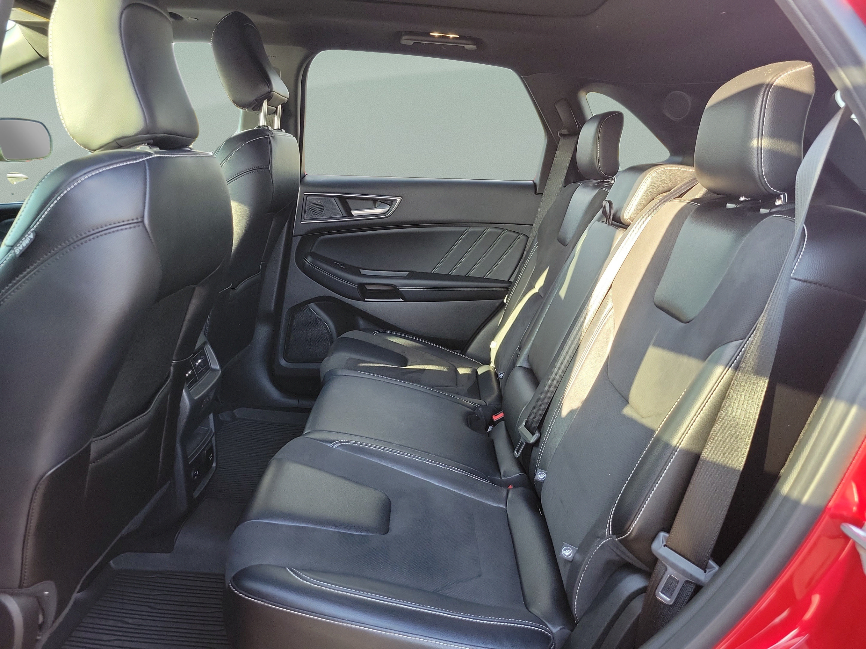 Used 2022 Ford Edge ST w/ Equipment Group 401A AWD/4WD image 10