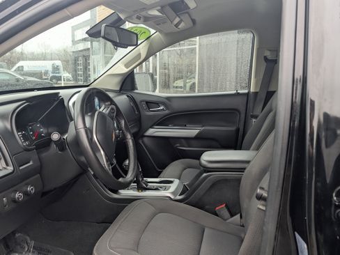 Used 2021 Chevrolet Colorado LT w/ LT Convenience Package AWD/4WD image 12