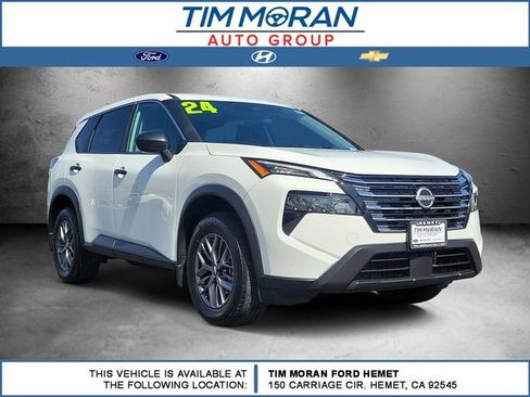 Used 2024 Nissan Rogue S FWD image 1