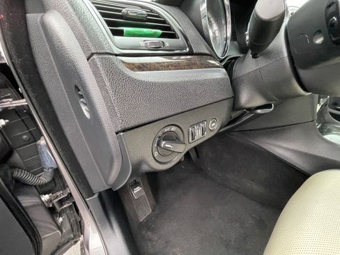 Used 2014 Chrysler 300 Uptown Edition w/ Quick Order Package 22M image 13