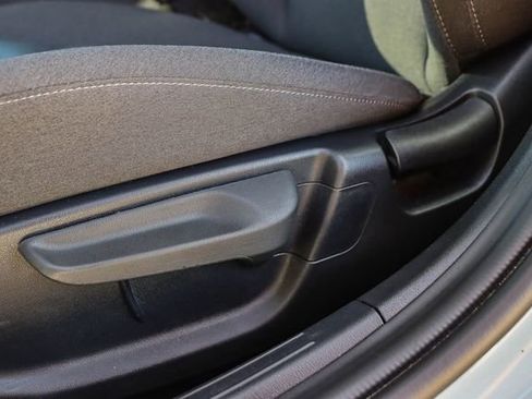 Used 2025 Kia K4 LXS image 22