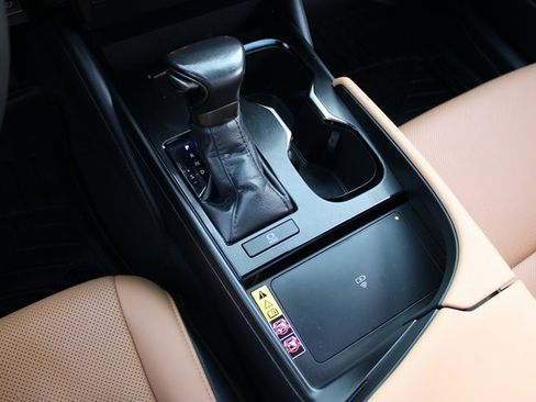 Used 2023 Lexus ES 350 w/ Premium Package image 19