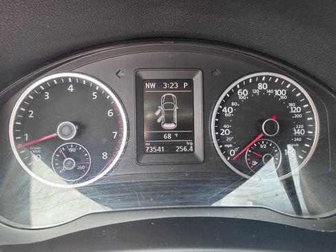 Used 2015 Volkswagen Tiguan S AWD/4WD image 10