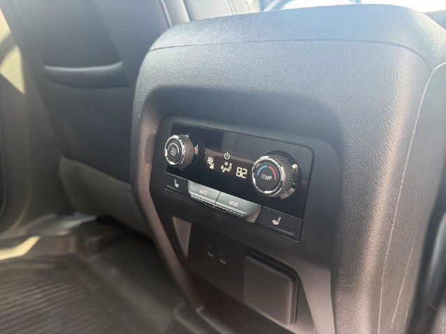 Certified 2025 Chevrolet Traverse High Country w/ LPO, Floor Liner Package FWD image 19
