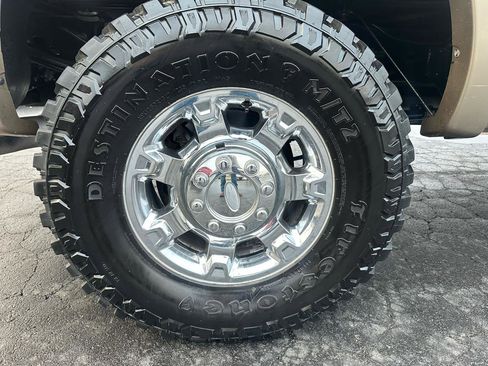 Used 2013 Ford F250 Lariat w/ Chrome Pkg AWD/4WD image 16