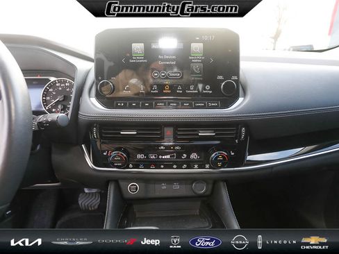 Used 2023 Nissan Rogue SL w/ SL Premium Package image 15