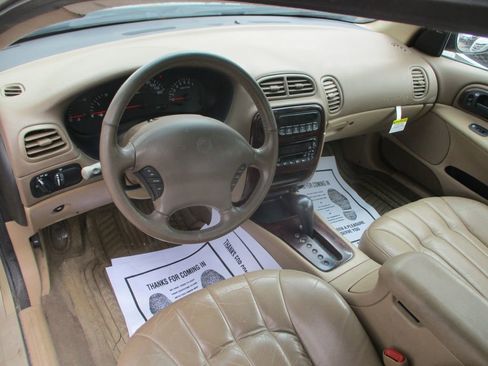Used 1999 Chrysler Concorde LXi image 11