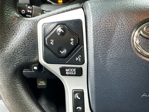 Used 2018 Toyota Tundra SR5 image 8