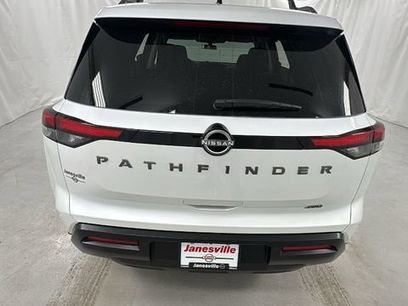 New 2026 Nissan Pathfinder SV