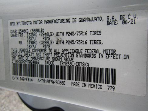 Used 2021 Toyota Tacoma SR RWD image 21