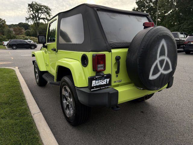 Used 2017 Jeep Wrangler Sahara w/ Connectivity Group AWD/4WD image 6