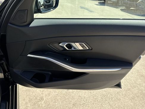 Used 2023 BMW 330i Sedan w/ Premium Package image 44