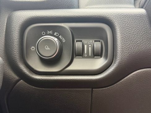 Used 2019 RAM 2500 Tradesman AWD/4WD image 21