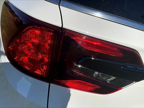 Used 2026 Honda Odyssey Touring image 12