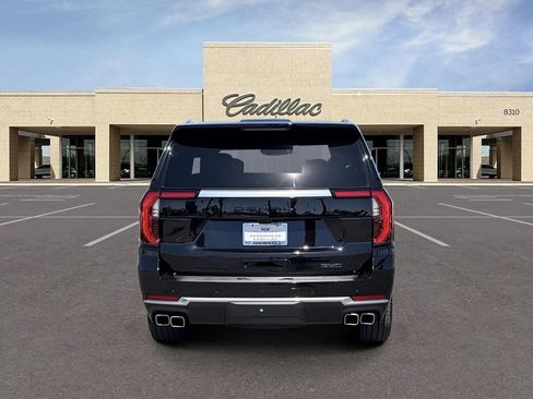 Used 2025 GMC Yukon Denali w/ Denali Reserve Package AWD/4WD image 6