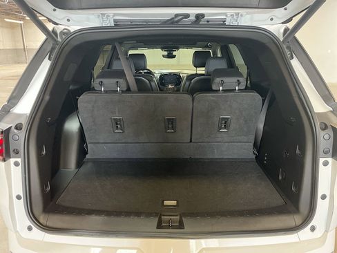 Used 2022 Chevrolet Traverse High Country AWD/4WD image 28