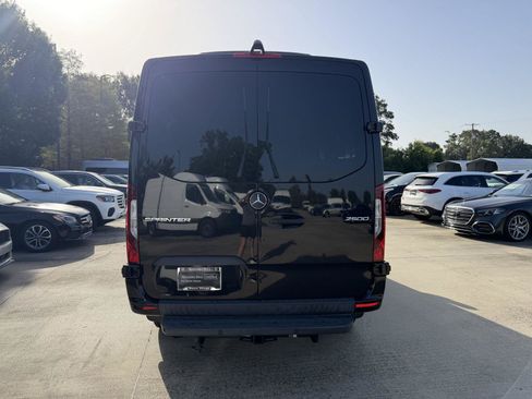 Certified 2022 Mercedes-Benz Sprinter 2500 image 16