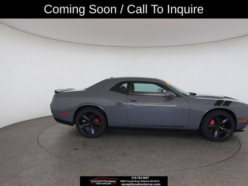 Used 2018 Dodge Challenger SXT RWD image 23