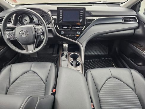 Used 2024 Toyota Camry SE FWD image 19