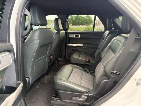 Used 2022 Ford Explorer Timberline w/ Timberline Technology Package AWD/4WD image 11