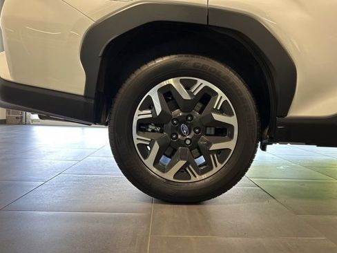 Used 2026 Subaru Forester Premium AWD/4WD image 38