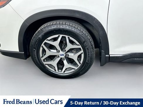 Used 2019 Subaru Forester Premium w/ All-Weather Package AWD/4WD image 33