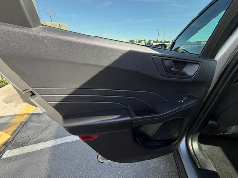 Used 2021 Ford Escape S AWD/4WD image 19