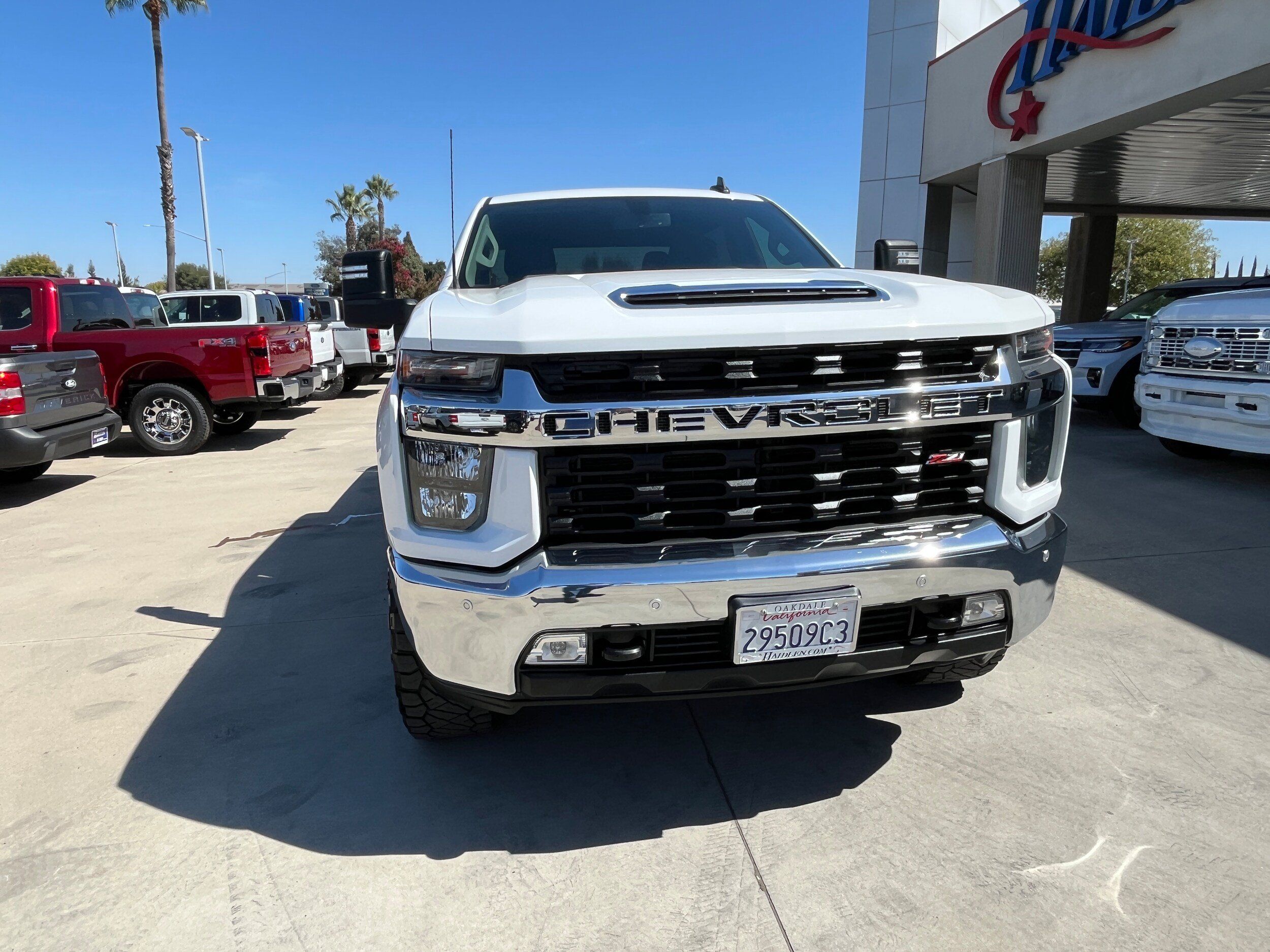 Used 2020 Chevrolet Silverado 2500 LT w/ All Star Edition AWD/4WD image 4