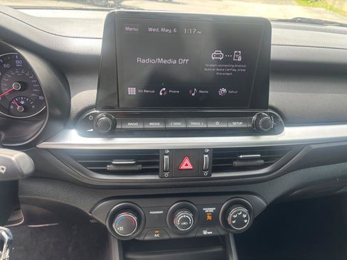 Used 2024 Kia Forte LXS w/ LXS Technology Package FWD image 14