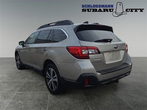 Used 2018 Subaru Outback 2.5i Limited image 7