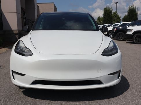 Used 2022 Tesla Model Y Long Range AWD/4WD image 4