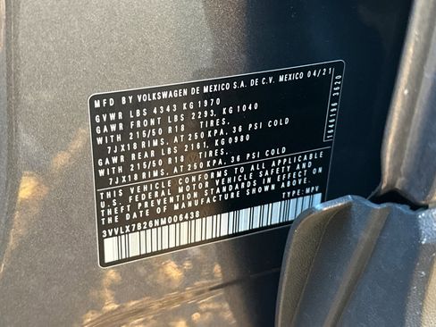 Certified 2022 Volkswagen Taos SE image 28