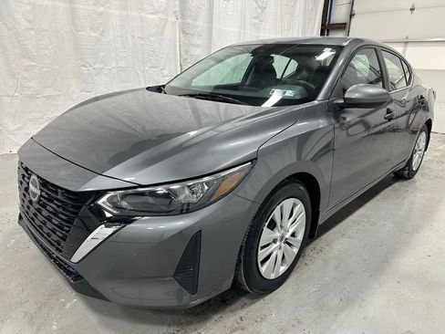 Used 2025 Nissan Sentra S image 3