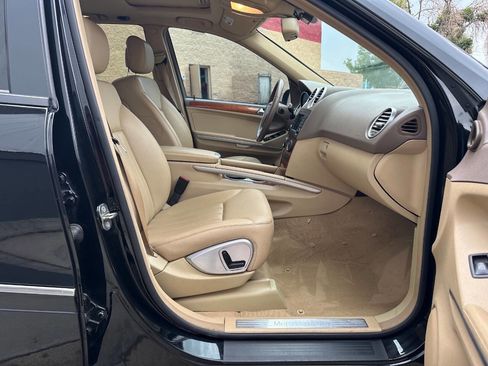 Used 2008 Mercedes-Benz ML 320 4MATIC w/ P1 Pkg image 40