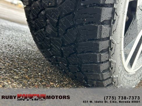 Used 2018 Chevrolet Tahoe Premier image 29