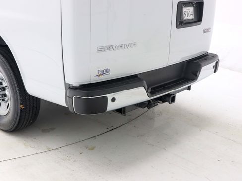 Used 2021 GMC Savana 2500 Extended w/ Driver Convenience Package image 10