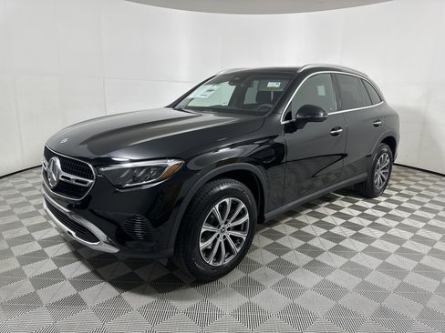 New 2026 Mercedes-Benz GLC 300 4MATIC image 3