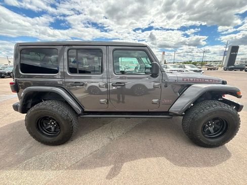 Used 2021 Jeep Wrangler Unlimited Rubicon AWD/4WD image 4