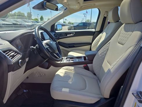 Used 2023 Ford Edge Titanium w/ Class II Trailer Tow Package AWD/4WD image 14