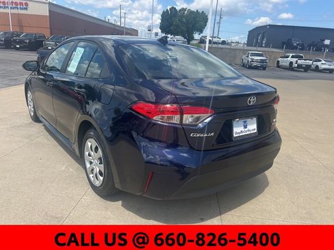Used 2025 Toyota Corolla LE FWD image 11