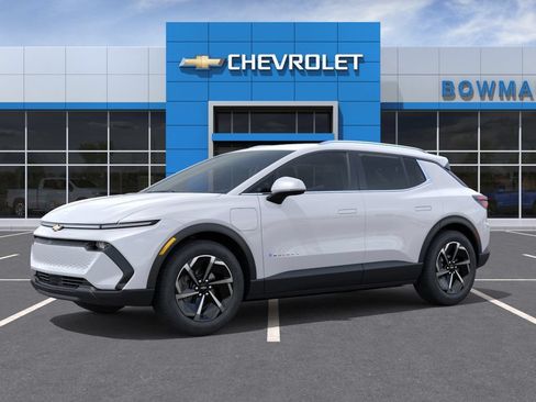New 2026 Chevrolet Equinox EV LT AWD/4WD image 2