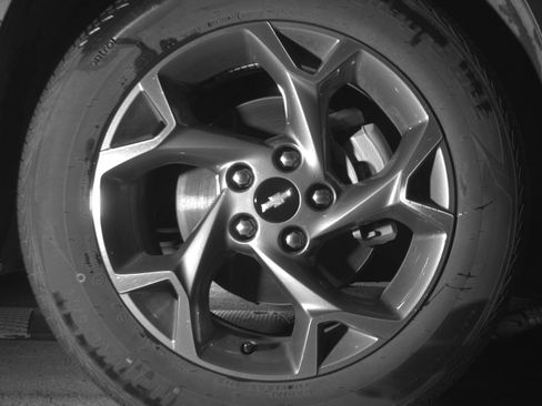 Used 2025 Chevrolet Trax LT FWD image 13