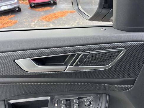 New 2026 Volkswagen Atlas Cross Sport SEL R-Line image 12