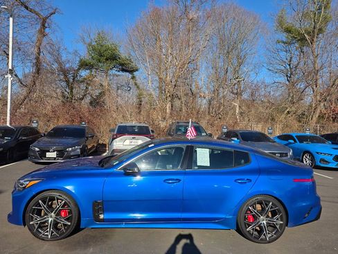 Used 2023 Kia Stinger GT2 image 4